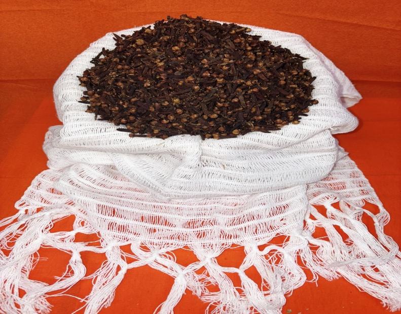 Whole Cloves (Clavo Entero)