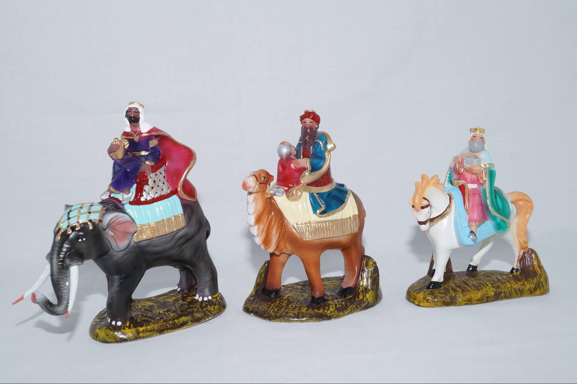 Three Kings on Animals Set (18cm)