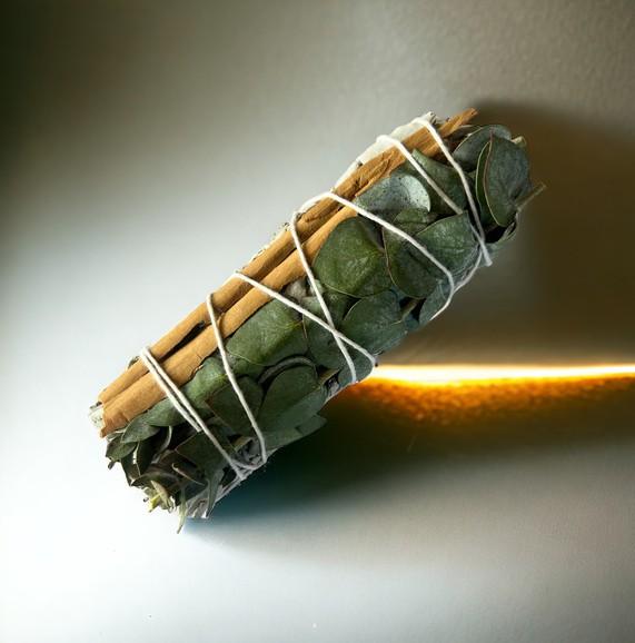 White sage with Cinnamon and Eucalyptus
